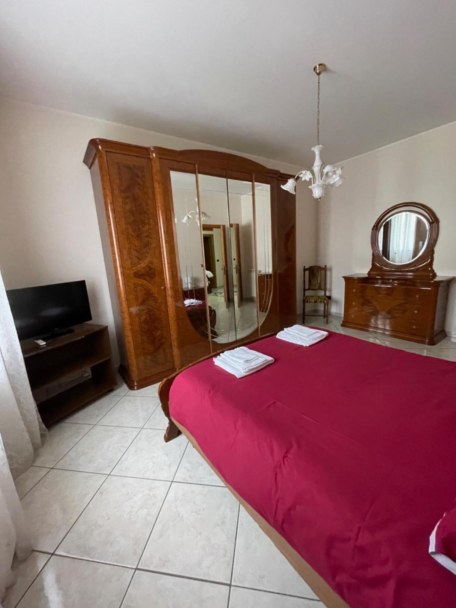 Casa San Francesco Apartment Mondragone Luaran gambar