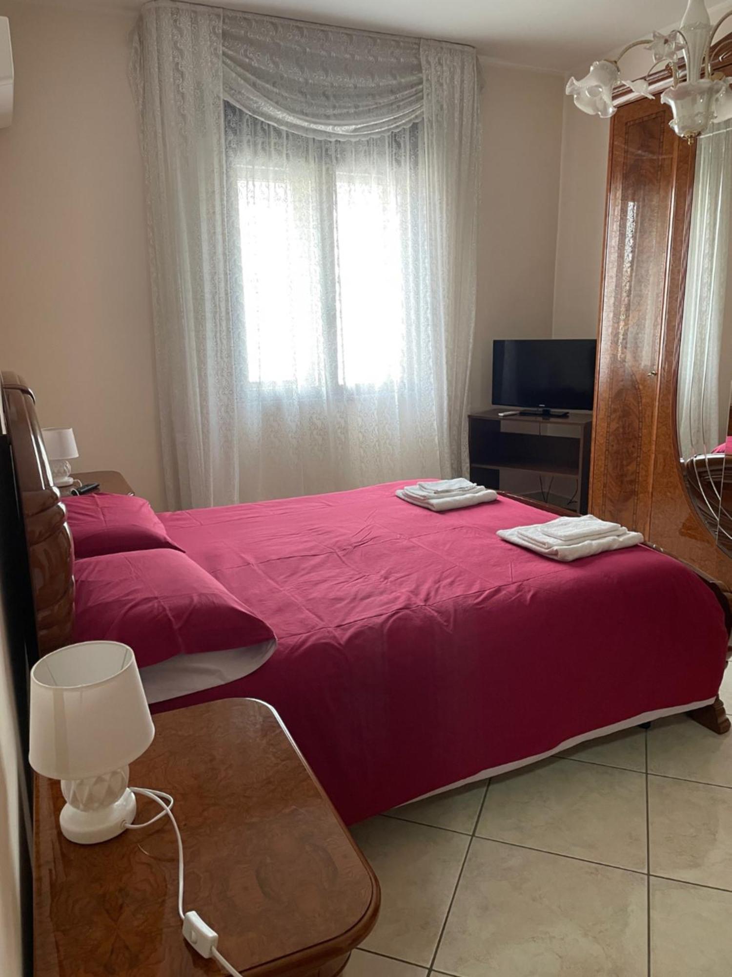 Casa San Francesco Apartment Mondragone Luaran gambar
